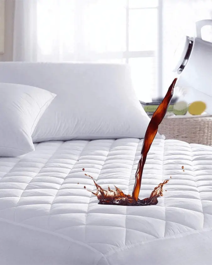 Breathable and soft waterproof mattress cover